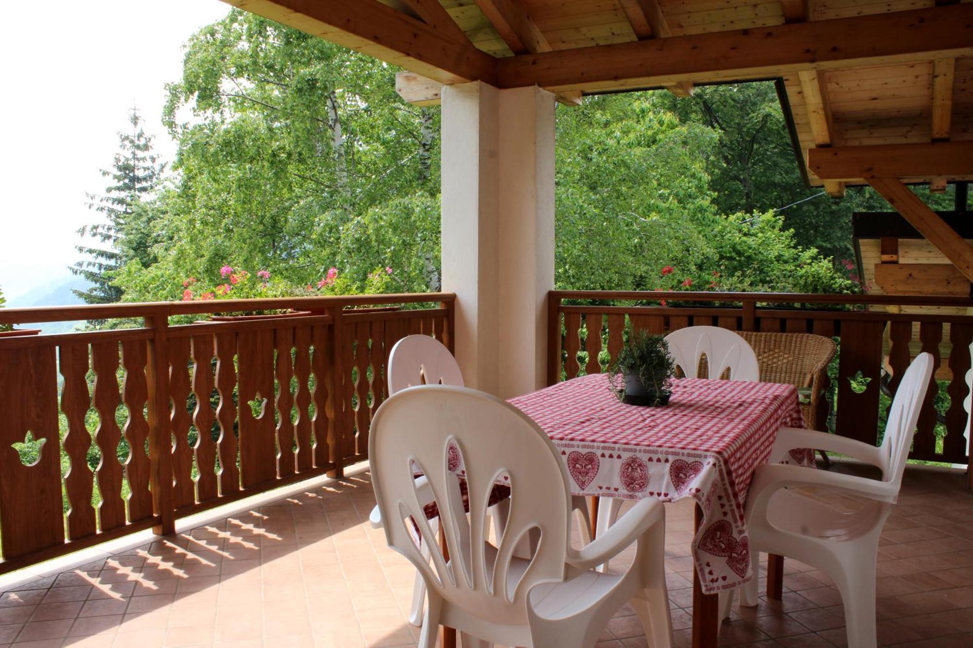 Appartamento Vacanze Bordala Ronzo-Chienis Екстериор снимка